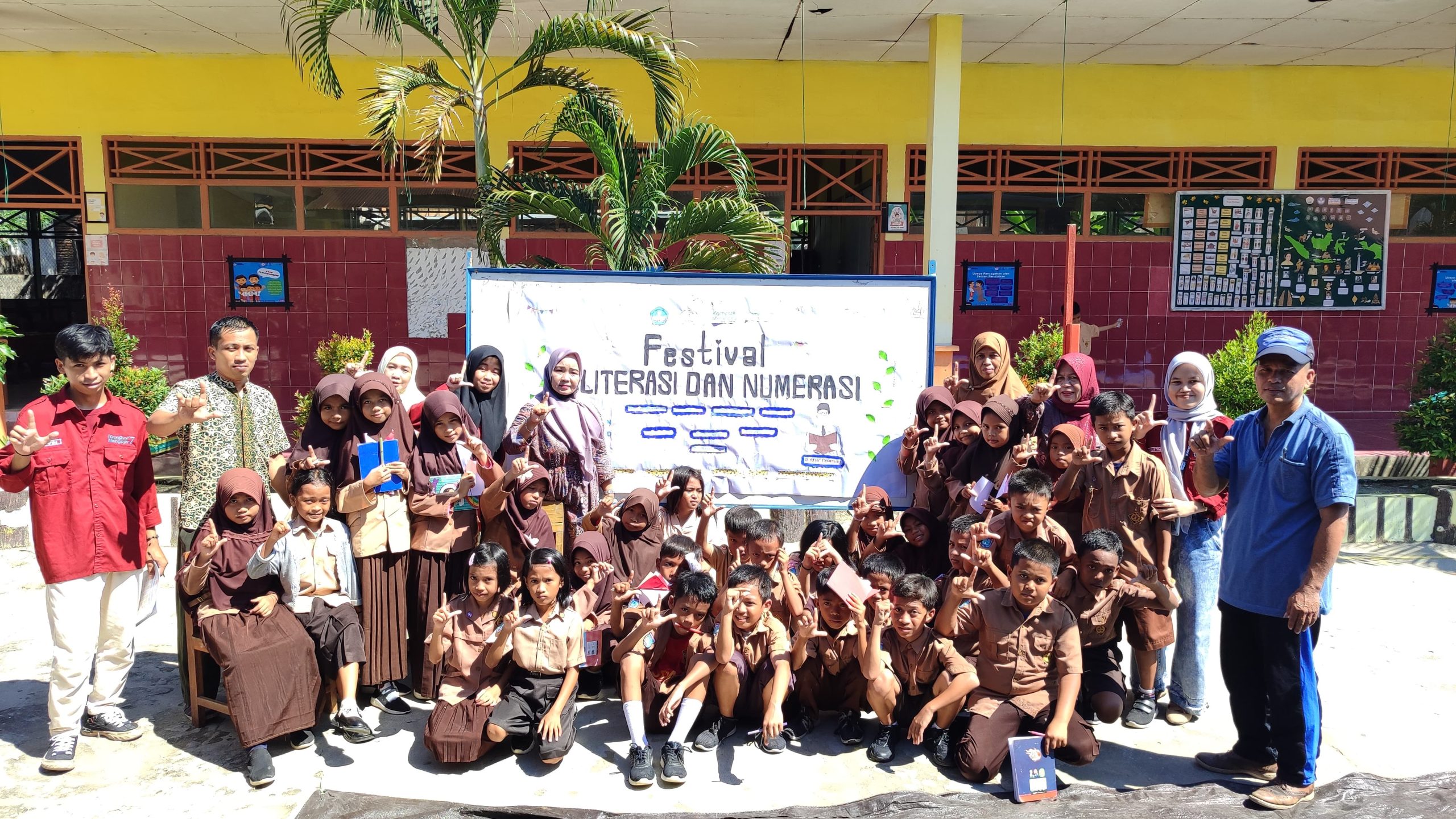Foto bersama Pasca Kegiatan Festival